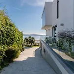 Modern With Sea & River View Pool And Gym. Lisbon