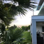 Modern With Sea & River View Pool And Gym.