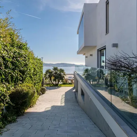 Modern With Sea & River View Pool And Gym. Lisbona
