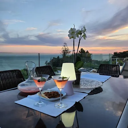 Villa Modern With Sea & River View Pool And Gym. *