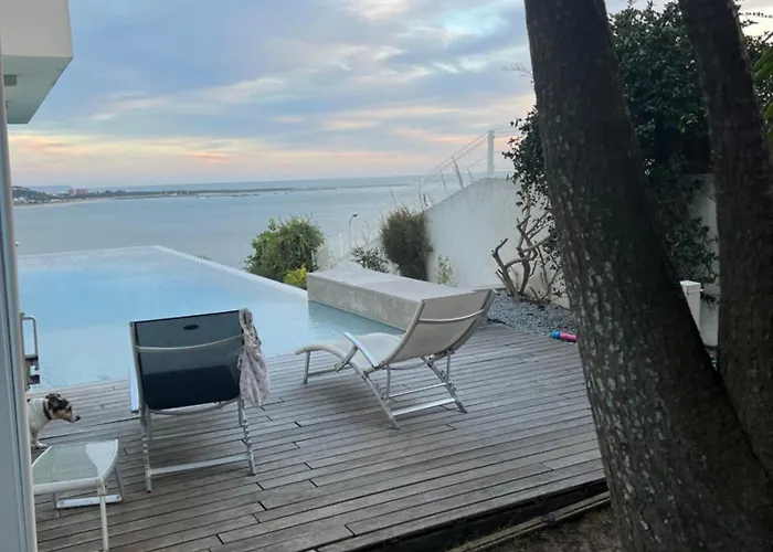 Modern With Sea & River View Pool And Gym. Willa