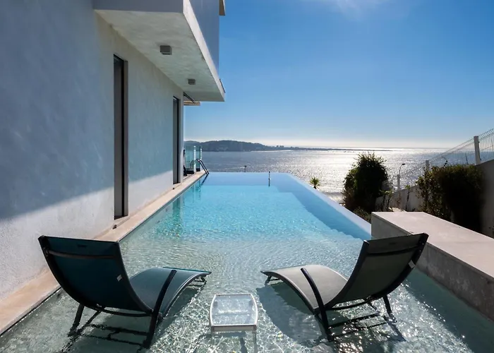 Willa Modern With Sea & River View Pool And Gym. *