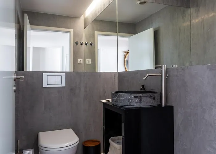 Modern With Sea & River View Pool And Gym. * Lizbona