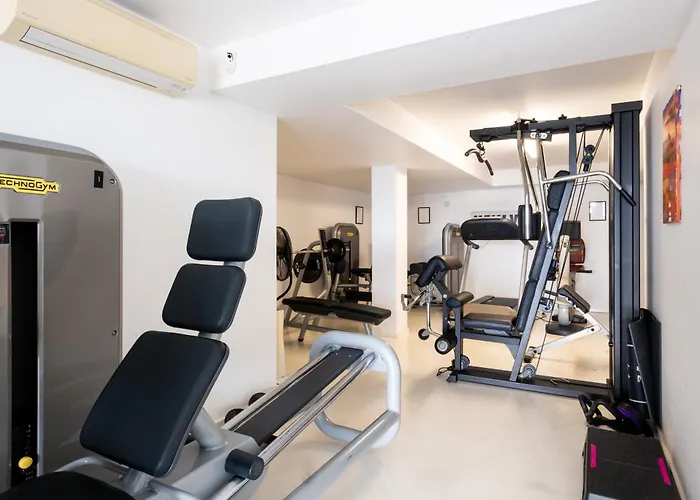 Modern With Sea & River View Pool And Gym. * Lizbona