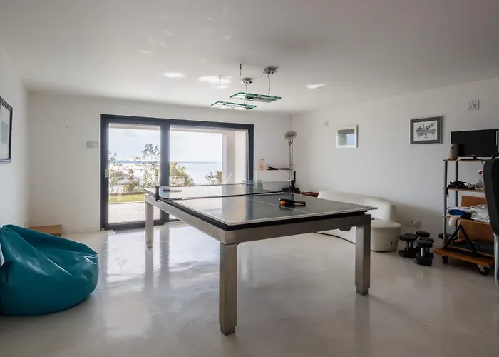 Modern With Sea & River View Pool And Gym. Willa *