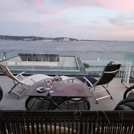 Modern With Sea & River View Pool And Gym. Vila