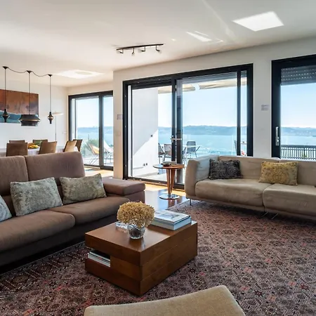 Vila Modern With Sea & River View Pool And Gym. Lisboa