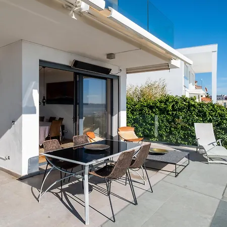 Modern With Sea & River View Pool And Gym. Βίλα *