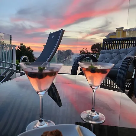 Vila Modern With Sea & River View Pool And Gym. Lisboa