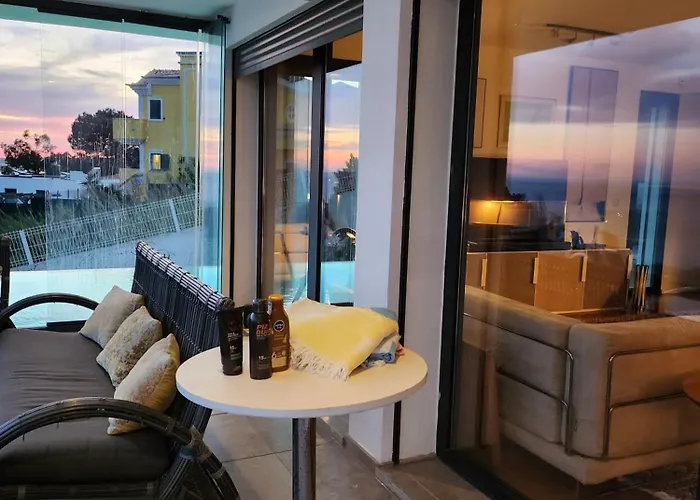 Modern With Sea & River View Pool And Gym. فيلة Lisboa